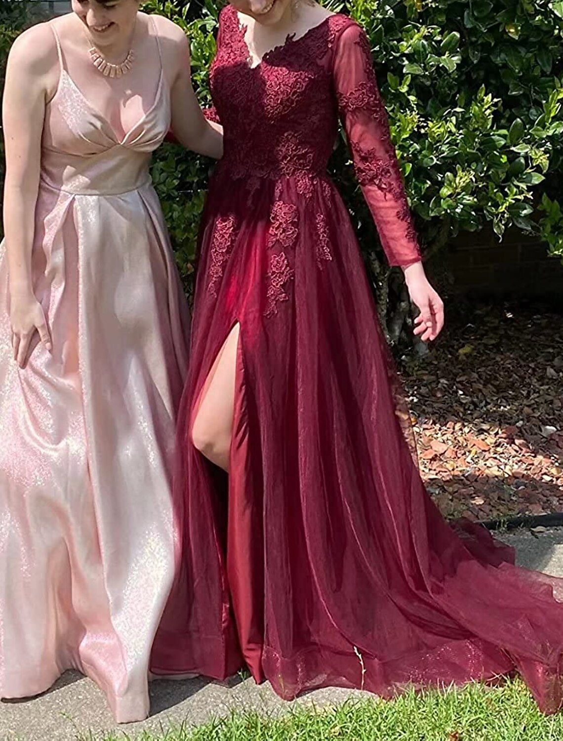 A-Linien-Abendkleid, Blumenkleid, Hochzeitsgast, formeller Abend, bodenlang, langärmlig, V-Ausschnitt, Wednesday Addams Family, Spitze mit Schlitz, Spitzeneinsatz